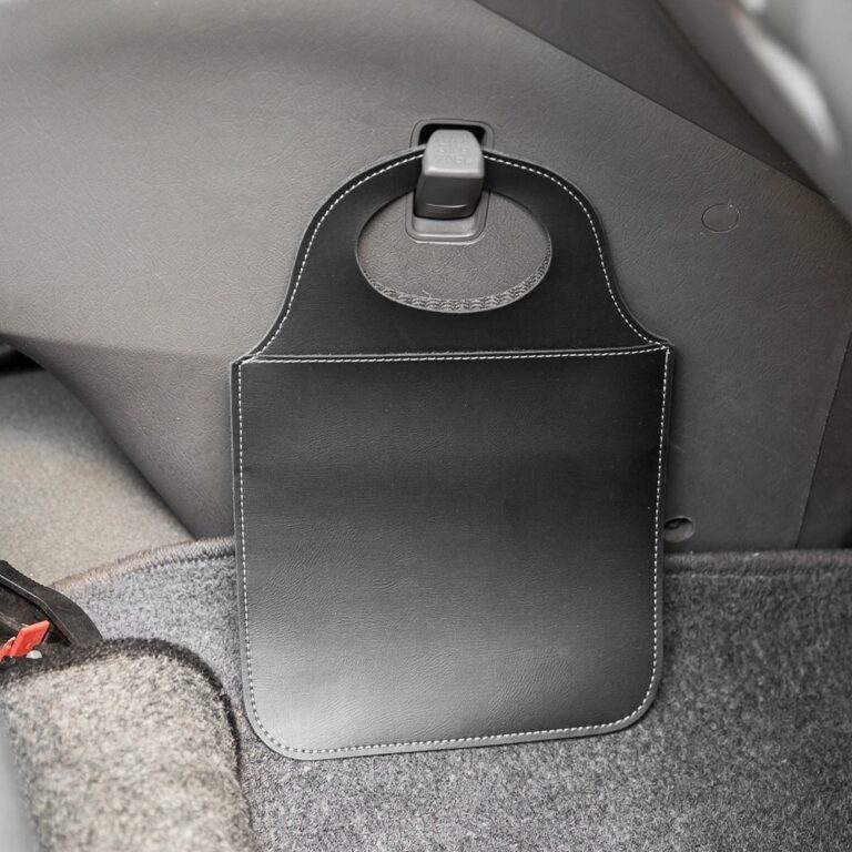 Lixocar de Couro Sintético Personalizada