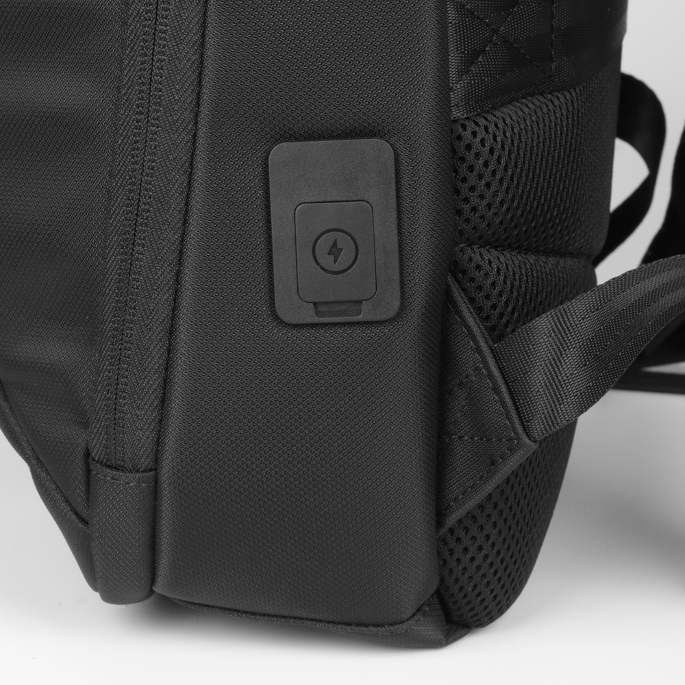 Mochila de Poliéster USB 23 Litros - Imagem 5