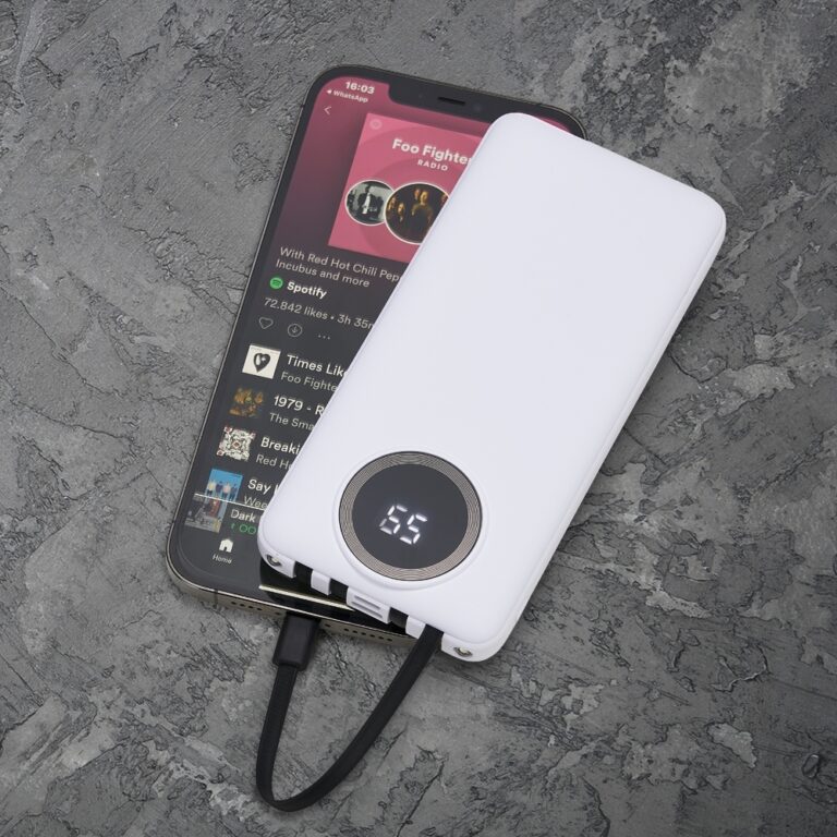 Power Bank 10.000mAh com Lanterna e Multissaídas Personalizada