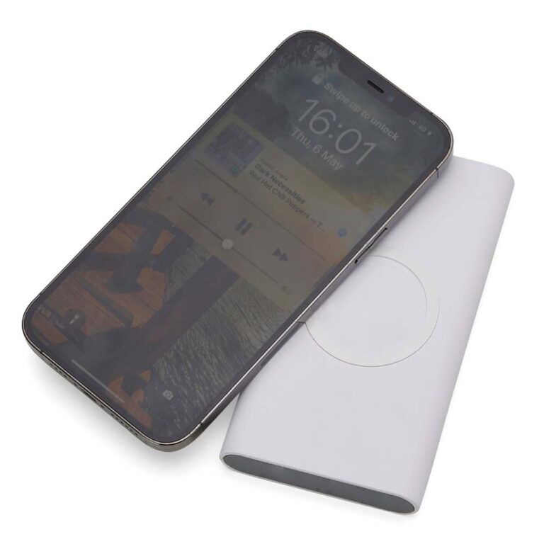 Power Bank 8000mAh com Carregamento via Indução ou via Cabo Personalizado